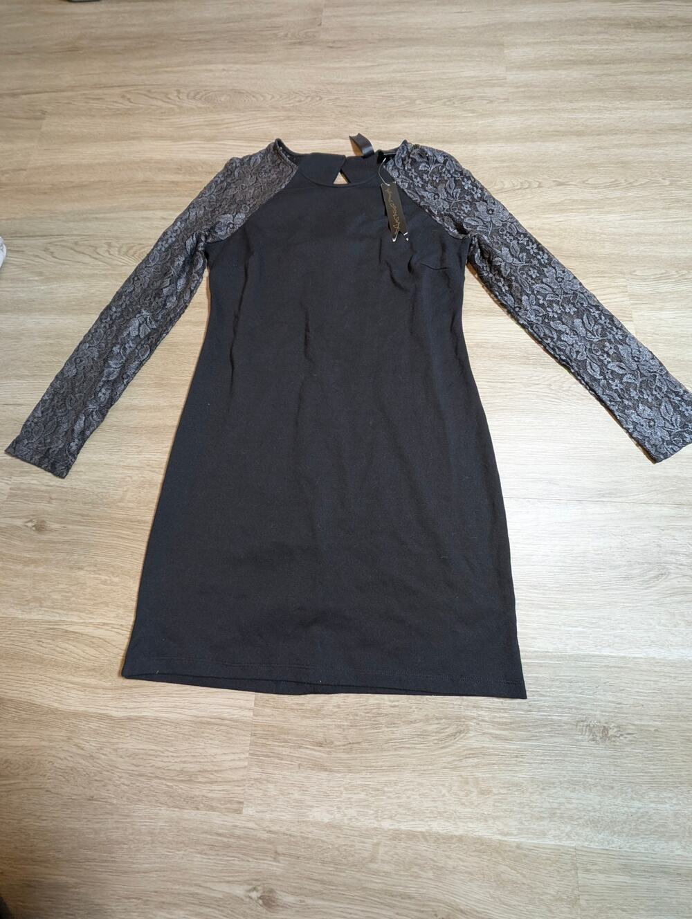 Petticoat Alley Women Black Bodycon Dress Lace Long Sleeve Cutout Back NWT New